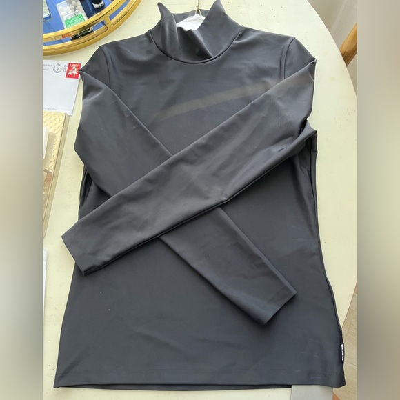 Balenciaga - Picture 1 of 3